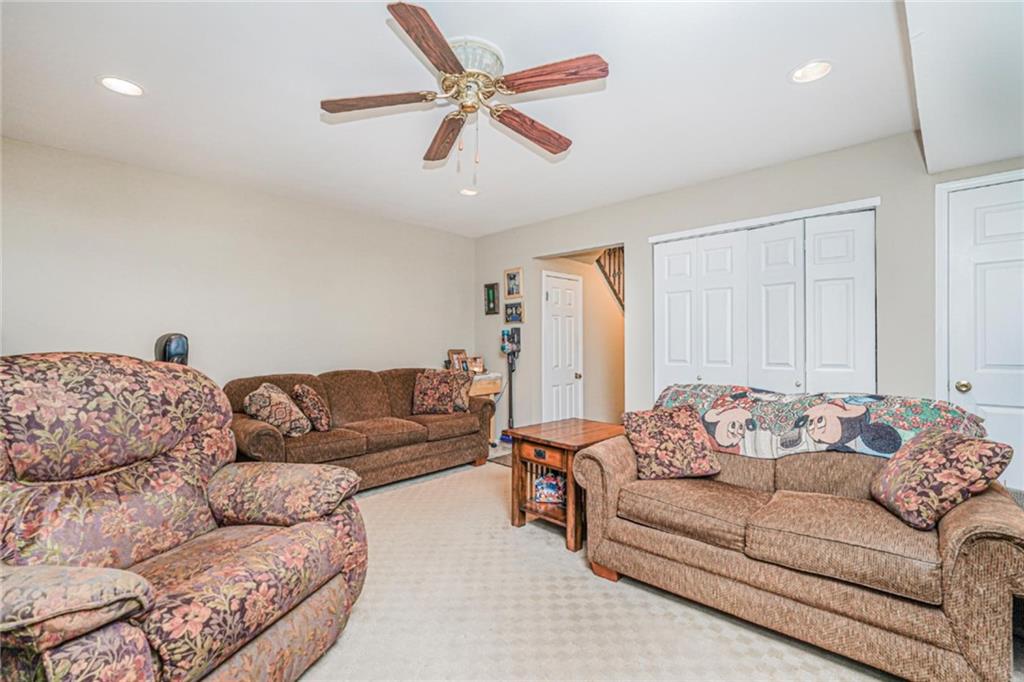 117 Pembrook Loop Woodrow Staten Island NY 10309