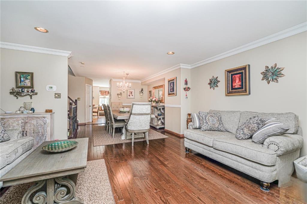 117 Pembrook Loop Woodrow Staten Island NY 10309