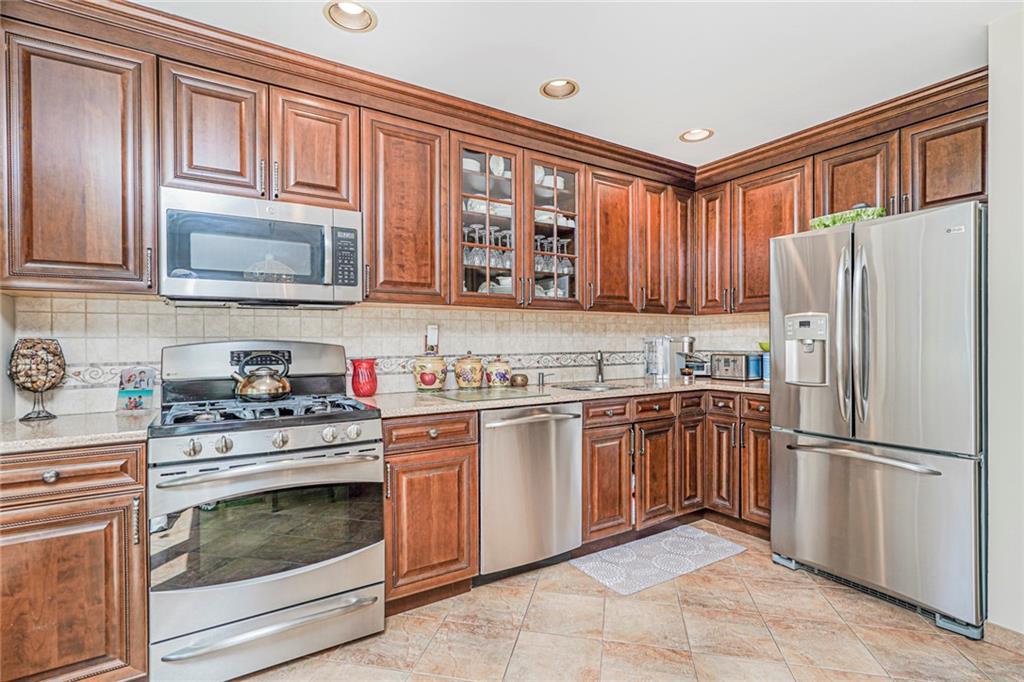 117 Pembrook Loop Woodrow Staten Island NY 10309