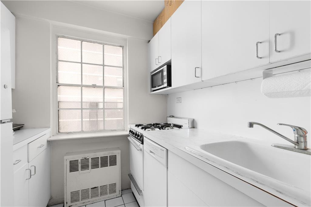 240 East 55th Street Midtown East New York NY 10022
