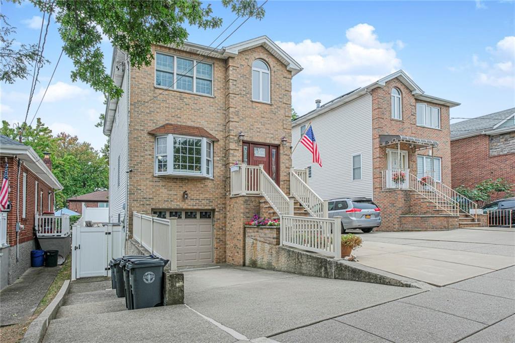 122 Guyon Avenue Oakwood New York NY 10306