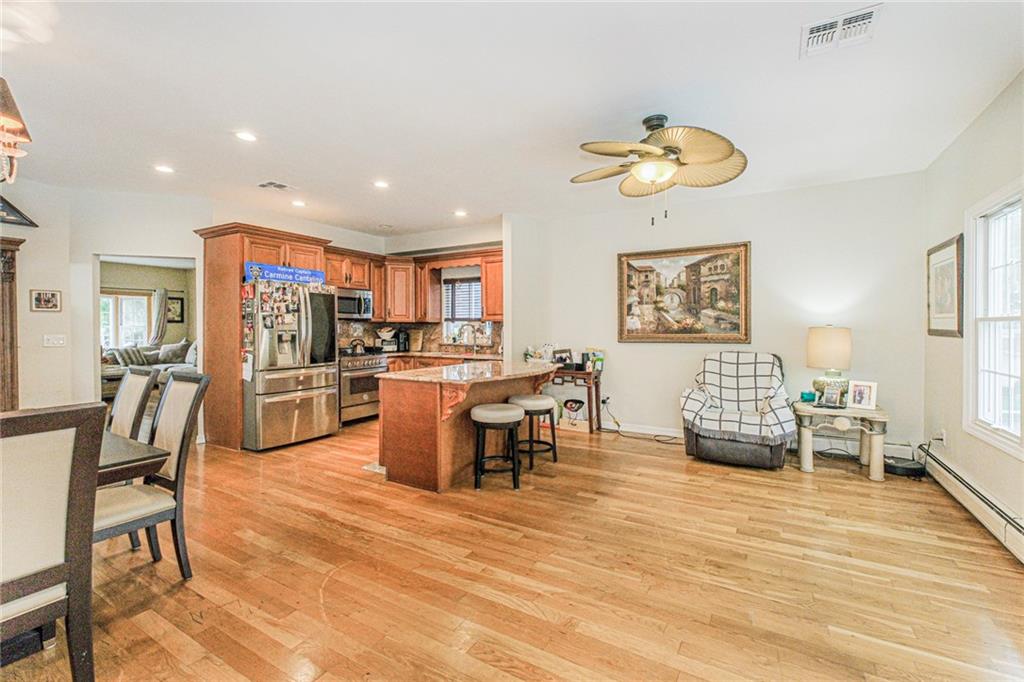 122 Guyon Avenue Oakwood New York NY 10306