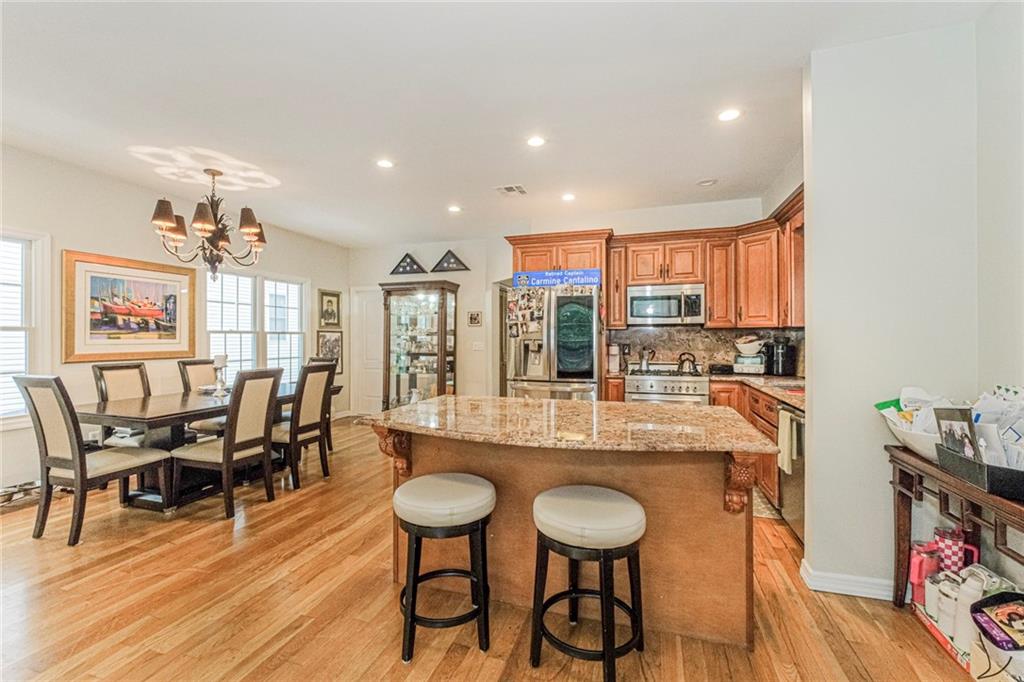 122 Guyon Avenue Oakwood New York NY 10306