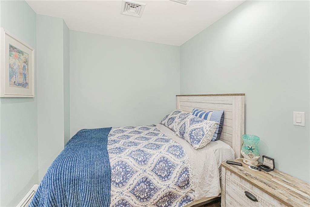 122 Guyon Avenue Oakwood New York NY 10306