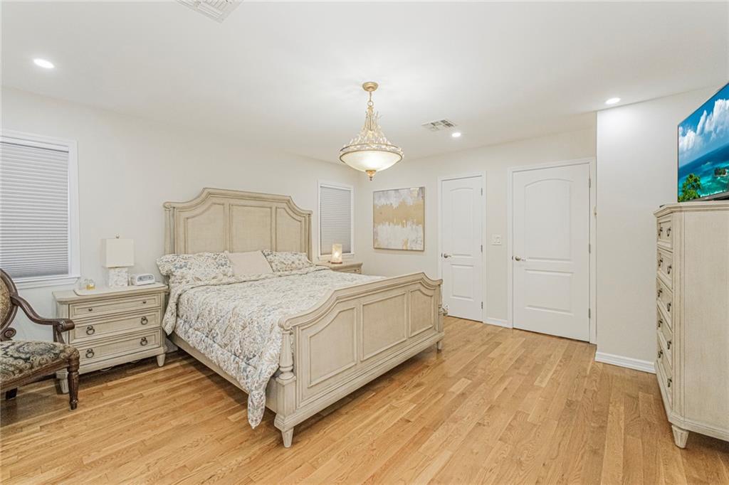 122 Guyon Avenue Oakwood New York NY 10306