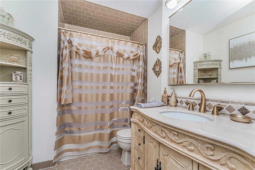 97 Bower Court Rossville Staten Island NY 10309