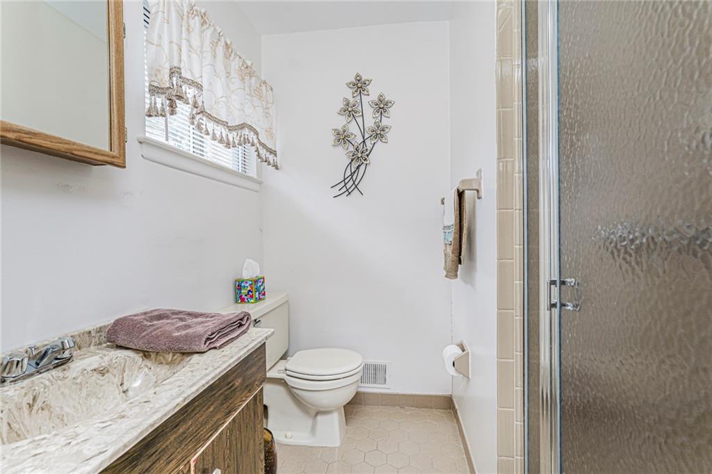 97 Bower Court Rossville Staten Island NY 10309