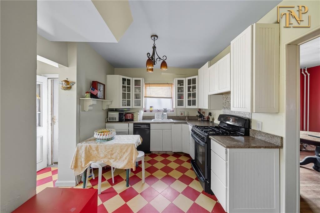 310 Brighton Avenue Tompkinsville Staten Island NY 10301