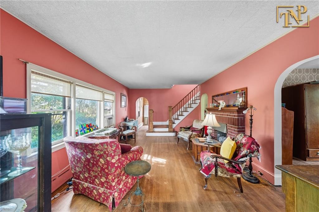 310 Brighton Avenue Tompkinsville Staten Island NY 10301