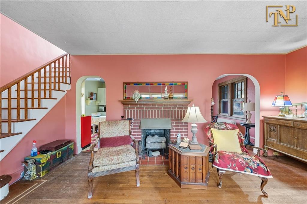 310 Brighton Avenue Tompkinsville Staten Island NY 10301