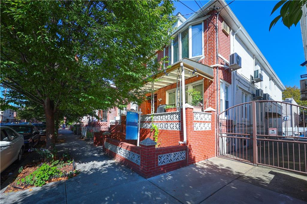 2489 East 21 Street Sheepshead Bay Brooklyn NY 11235