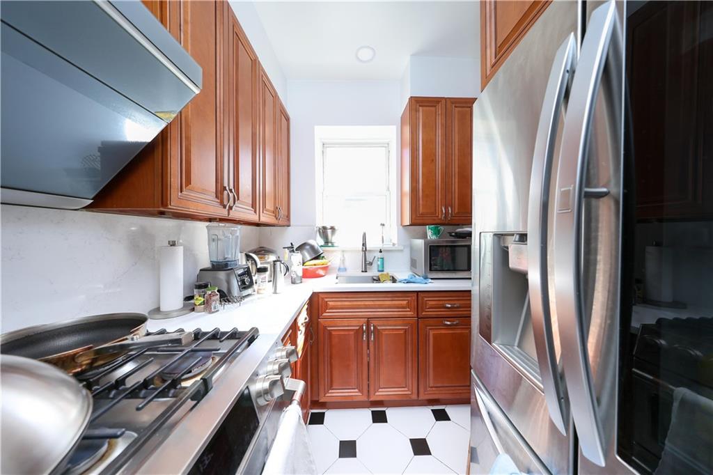 2489 East 21 Street Sheepshead Bay Brooklyn NY 11235