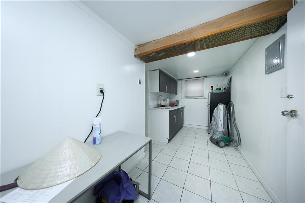 2489 East 21 Street Sheepshead Bay Brooklyn NY 11235