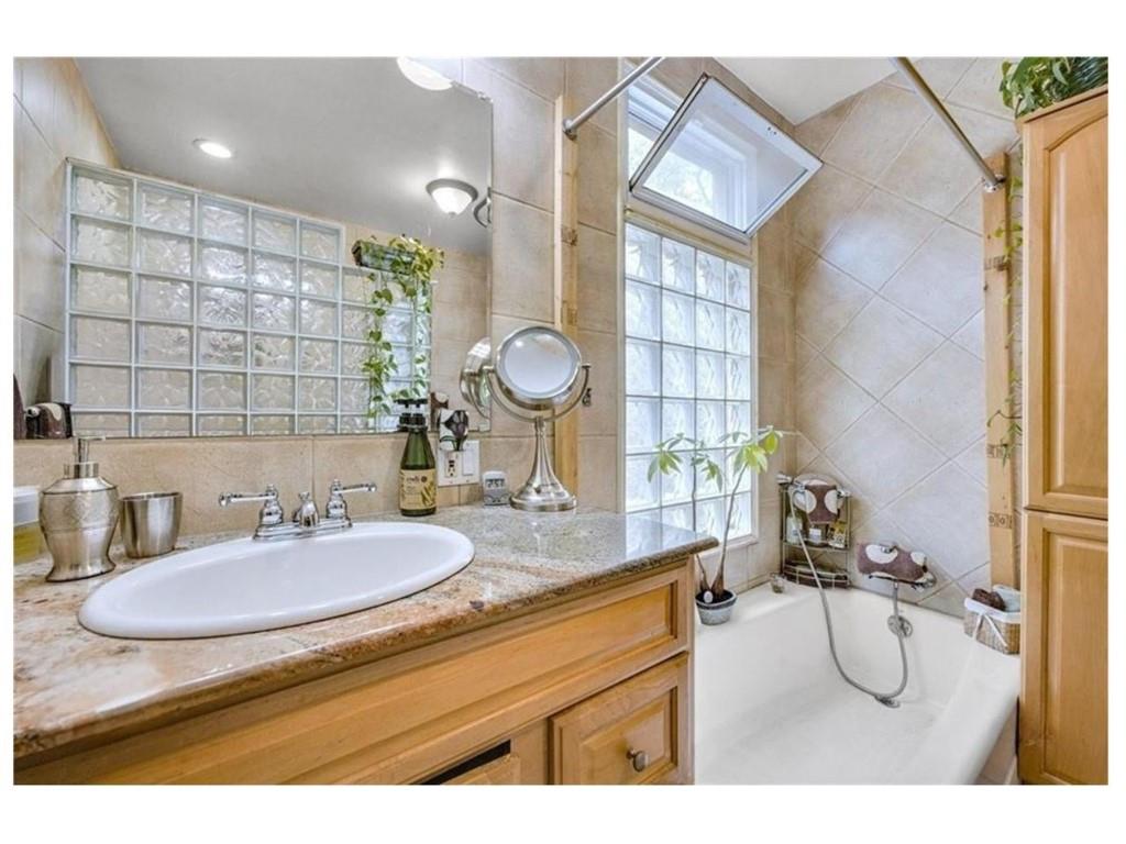 1854 73rd Street Bensonhurst Brooklyn NY 11204
