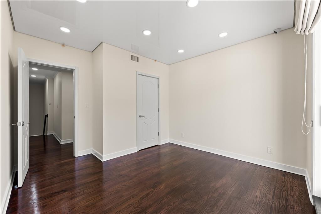 3165 Emmons Avenue Sheepshead Bay Brooklyn NY 11235