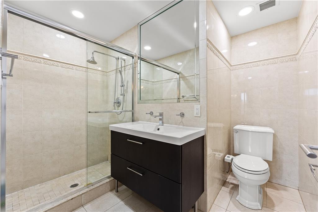 3165 Emmons Avenue Sheepshead Bay Brooklyn NY 11235