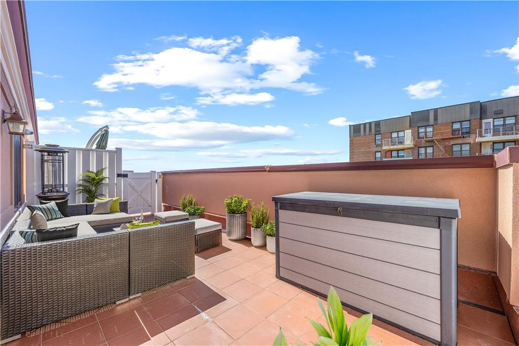 3165 Emmons Avenue Sheepshead Bay Brooklyn NY 11235