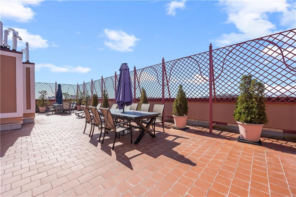 3165 Emmons Avenue Sheepshead Bay Brooklyn NY 11235