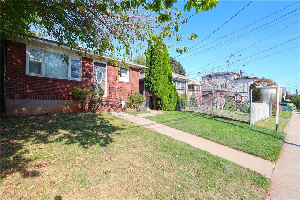 25 Lincoln Avenue Grant City Staten Island NY 10306