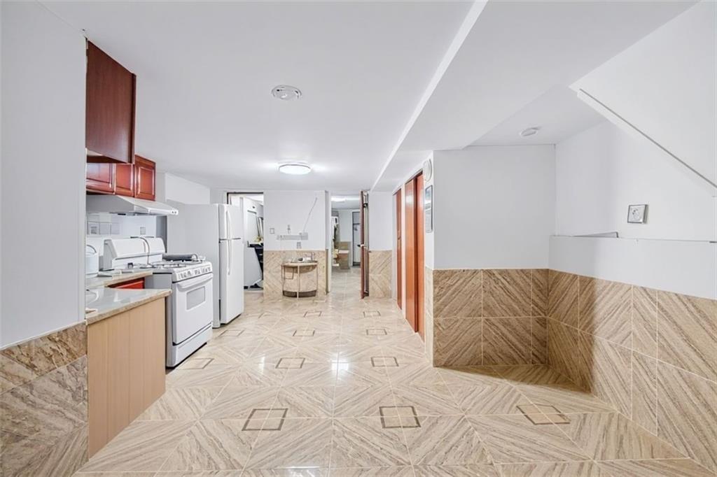 2948 Brighton 1st Street Brighton Beach Brooklyn NY 11235