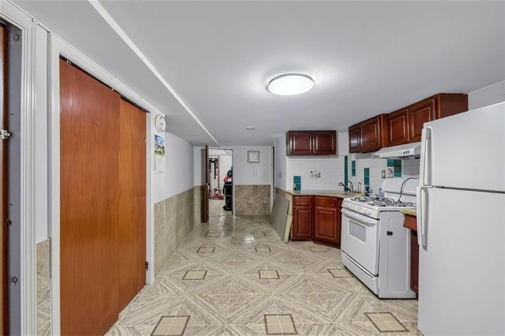 2948 Brighton 1st Street Brighton Beach Brooklyn NY 11235