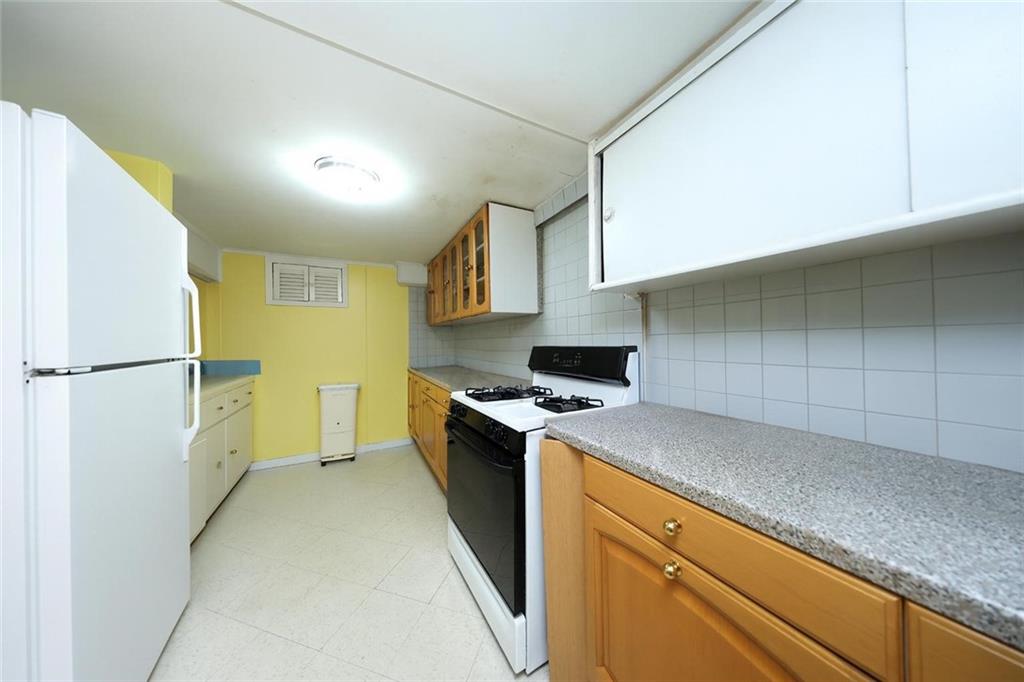 1813 Bay Ridge Avenue Bensonhurst Brooklyn NY 11204