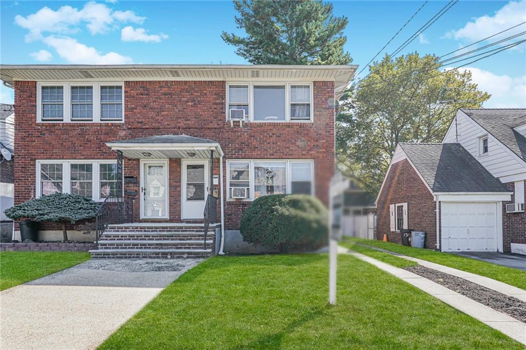 124 Van cortlandt Avenue Sunnyside Staten Island NY 10301