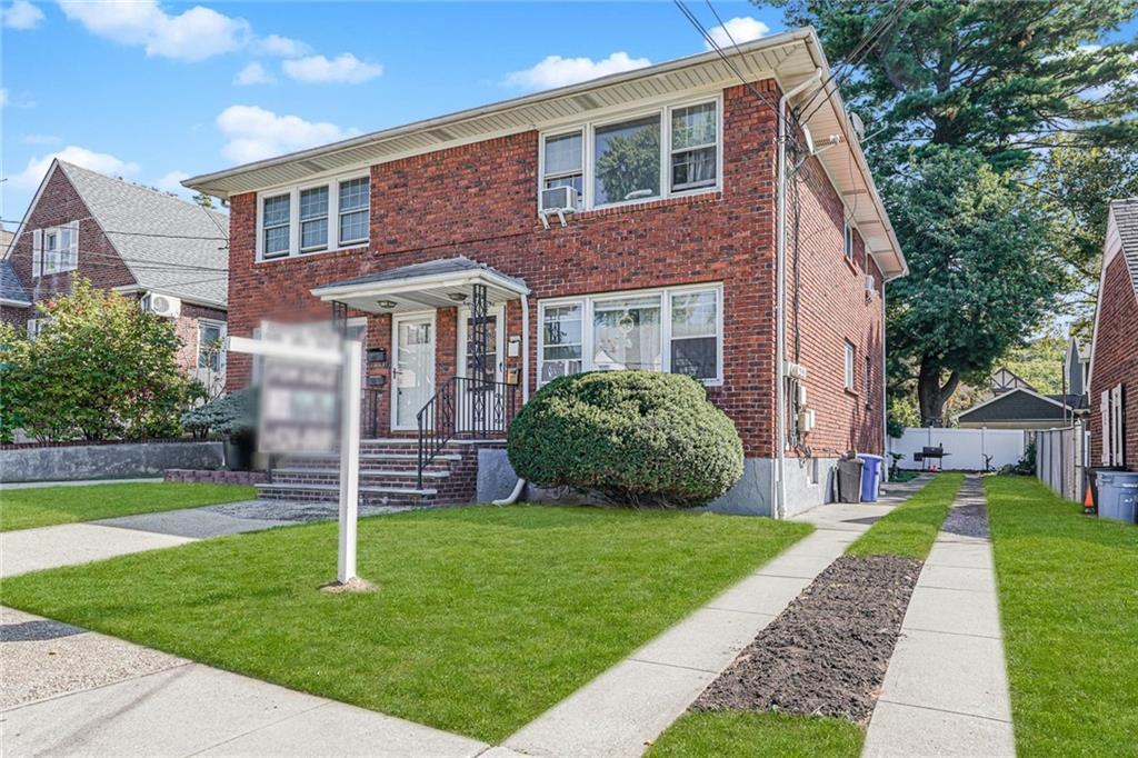 124 Van cortlandt Avenue Sunnyside Staten Island NY 10301