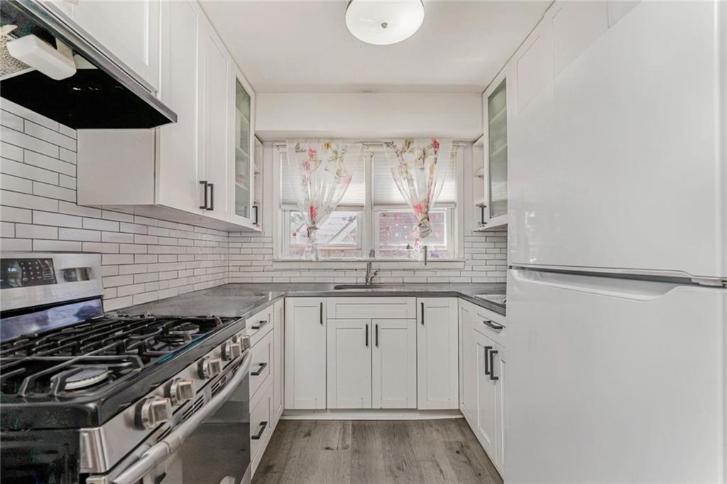 124 Van cortlandt Avenue Sunnyside Staten Island NY 10301