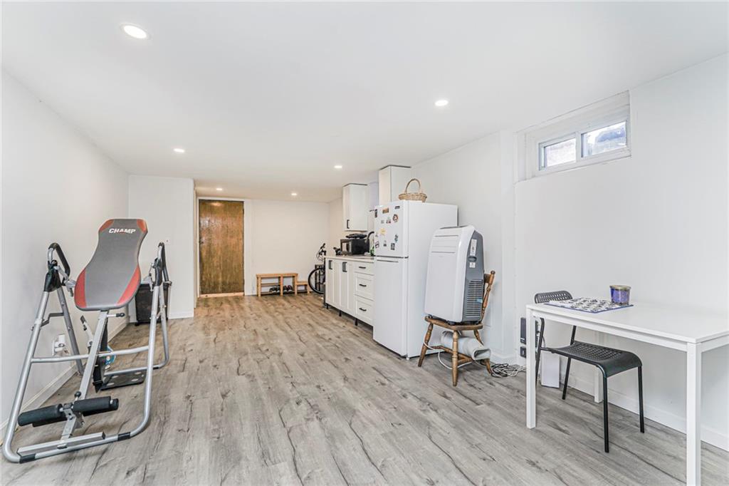 124 Van cortlandt Avenue Sunnyside Staten Island NY 10301