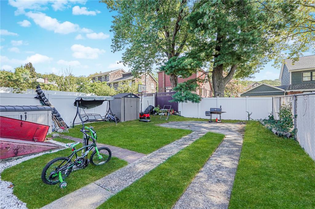 124 Van cortlandt Avenue Sunnyside Staten Island NY 10301
