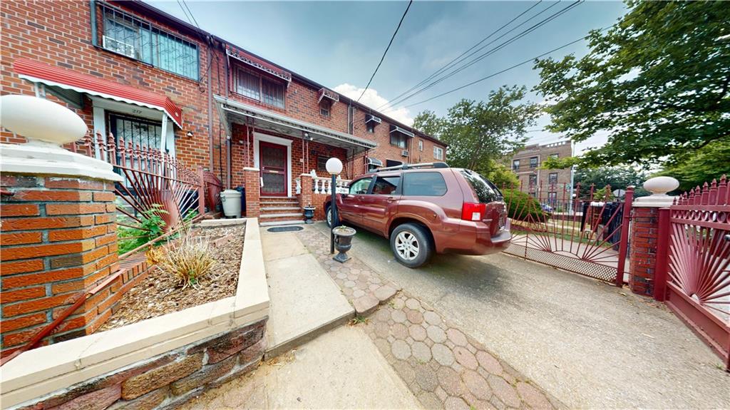 219 Berriman Street East New York Brooklyn NY 11208