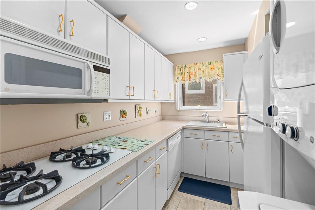 8506 Narrows Avenue Bay Ridge Brooklyn NY 11209