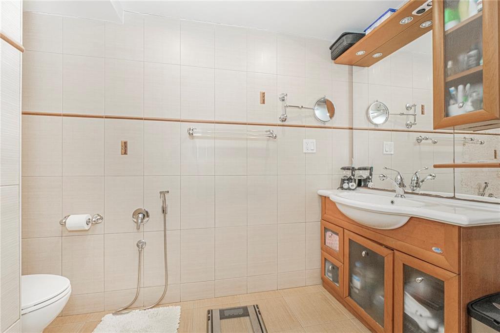 2809 East 28th Street Sheepshead Bay Brooklyn NY 11235