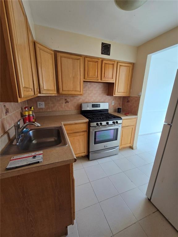 9805 Seaview Avenue Canarsie Brooklyn NY 11236