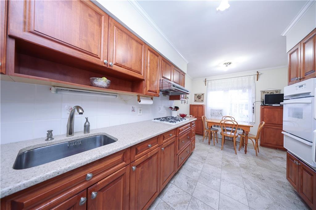 7408 46th Avenue Elmhurst Elmhurst NY 11373