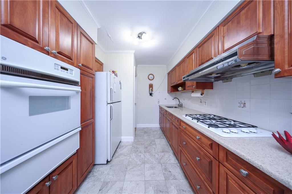 7408 46th Avenue Elmhurst Elmhurst NY 11373