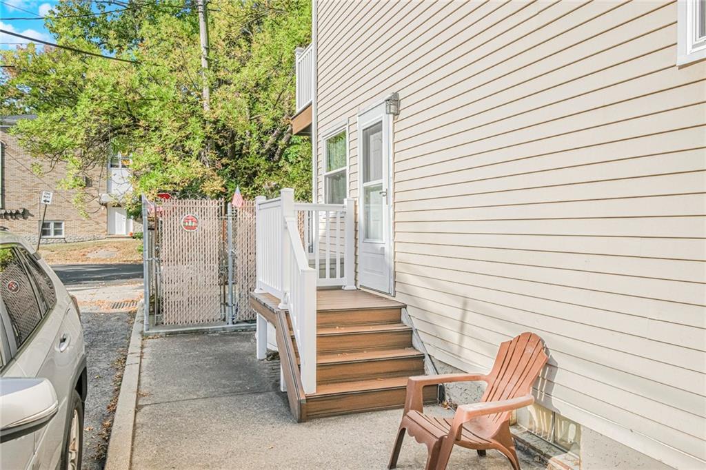 22 Crest Loop Eltingville Staten Island NY 10312