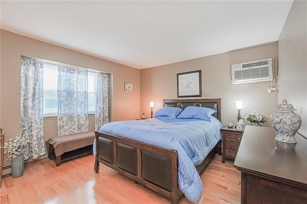 22 Crest Loop Eltingville Staten Island NY 10312