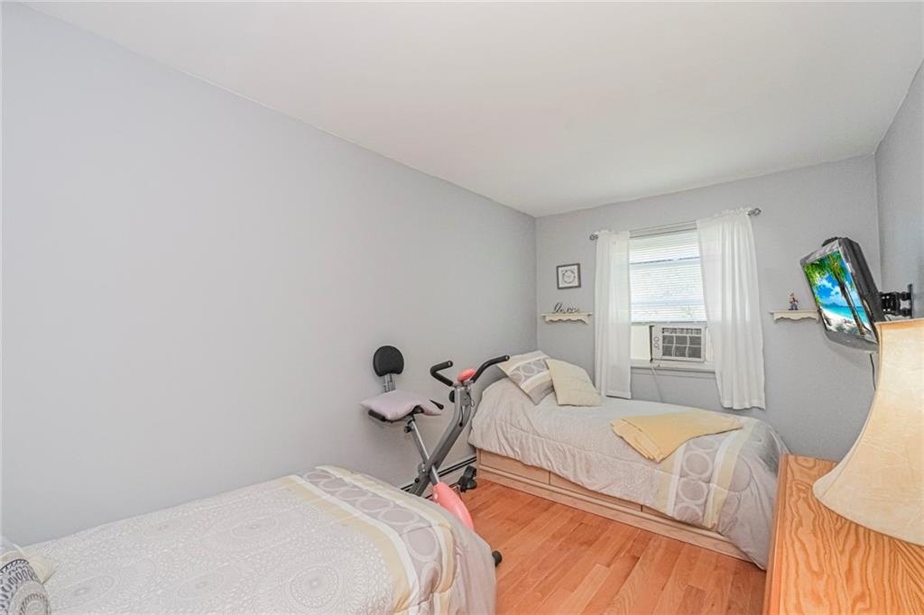 22 Crest Loop Eltingville Staten Island NY 10312