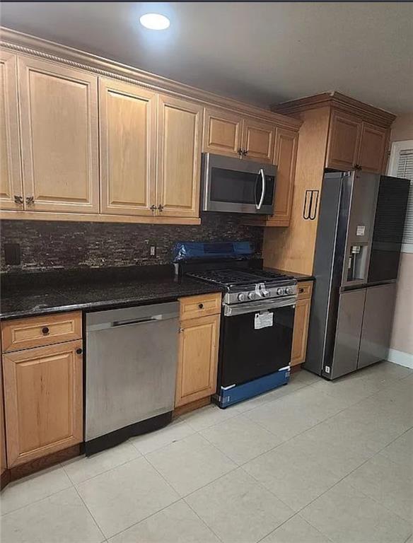 53 Calvanico Lane Travis Staten Island NY 10314