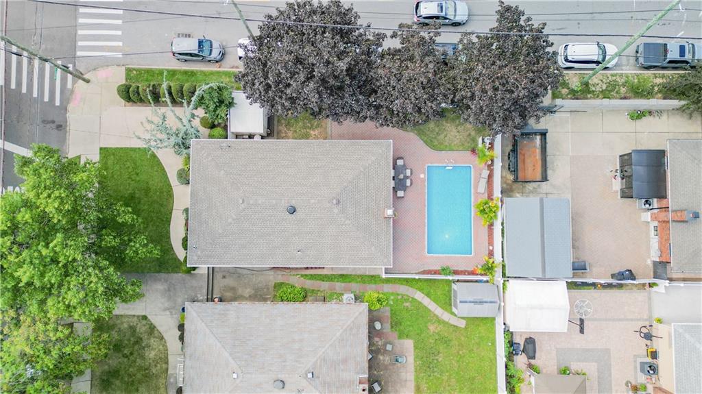 381 Burgher Avenue Staten Island NY 10305