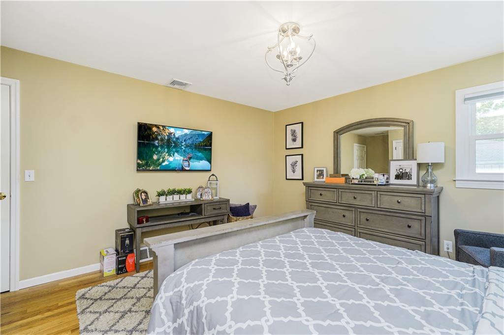 381 Burgher Avenue Staten Island NY 10305