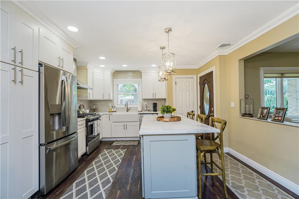 381 Burgher Avenue Staten Island NY 10305