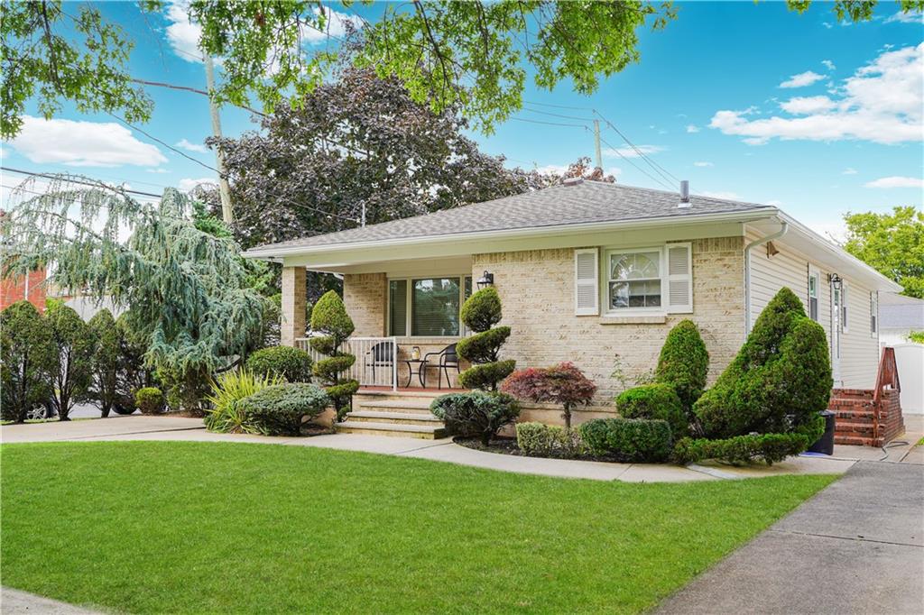 381 Burgher Avenue Staten Island NY 10305