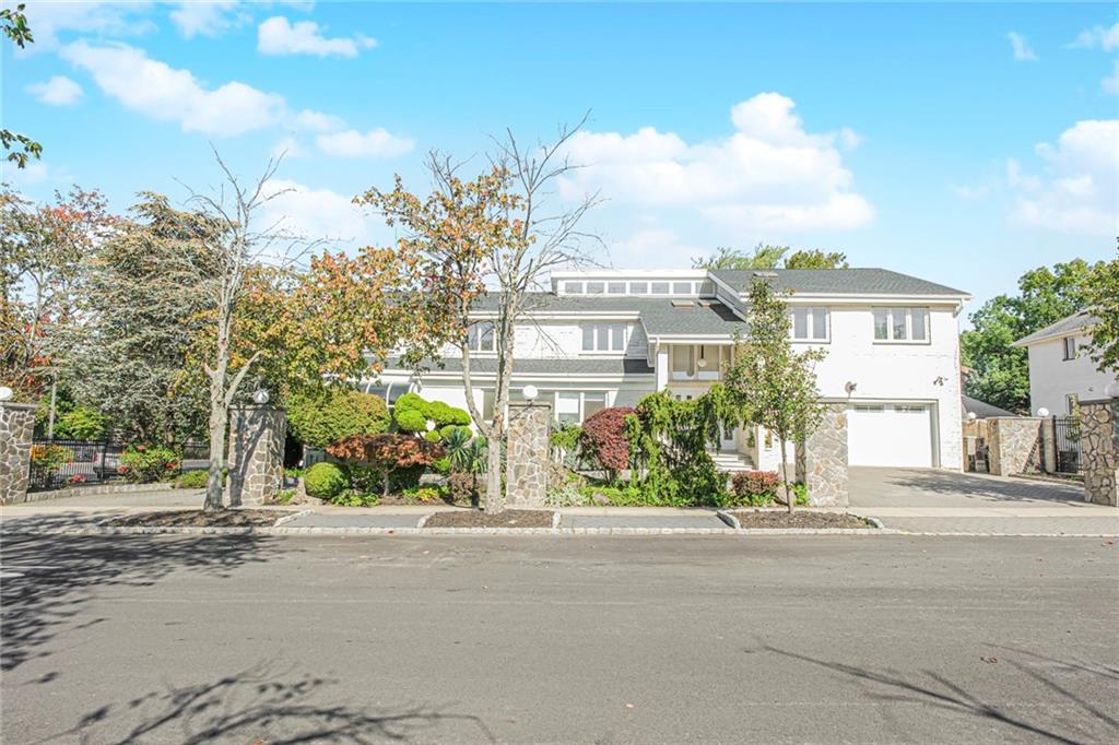 559 Alverson Avenue Woodrow Staten Island NY 10309