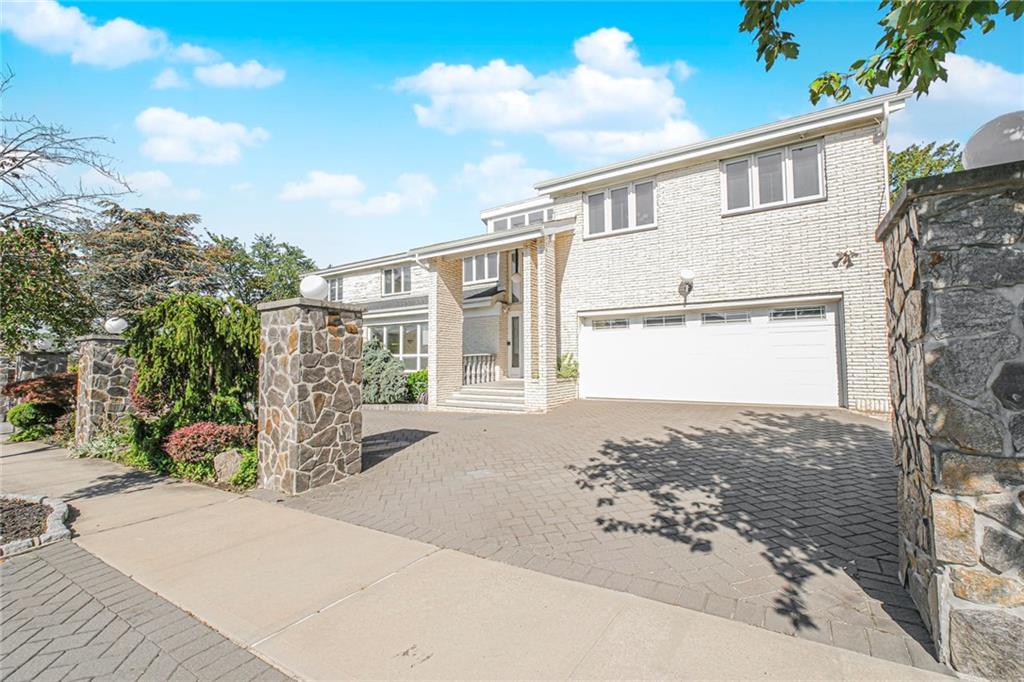 559 Alverson Avenue Woodrow Staten Island NY 10309
