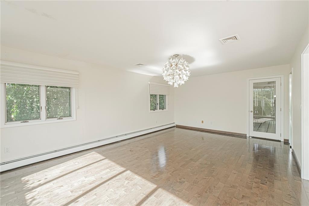 559 Alverson Avenue Woodrow Staten Island NY 10309