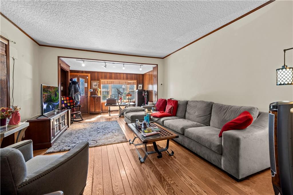 7802 10th Avenue Dyker Heights Brooklyn NY 11228