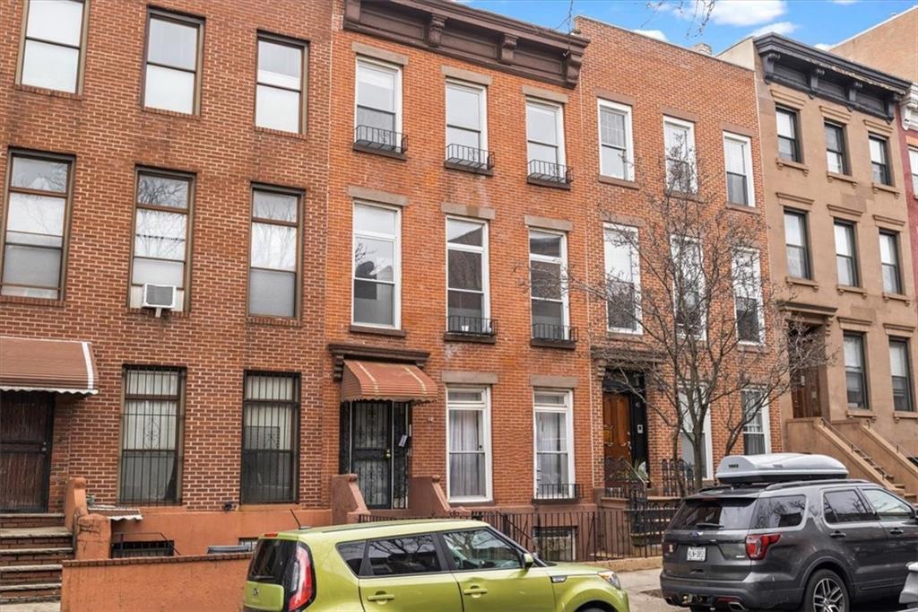 39 Woodhull Street Carroll Gardens Brooklyn NY 11231